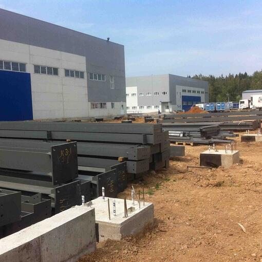 Установка фундаментов и фундаментной балки